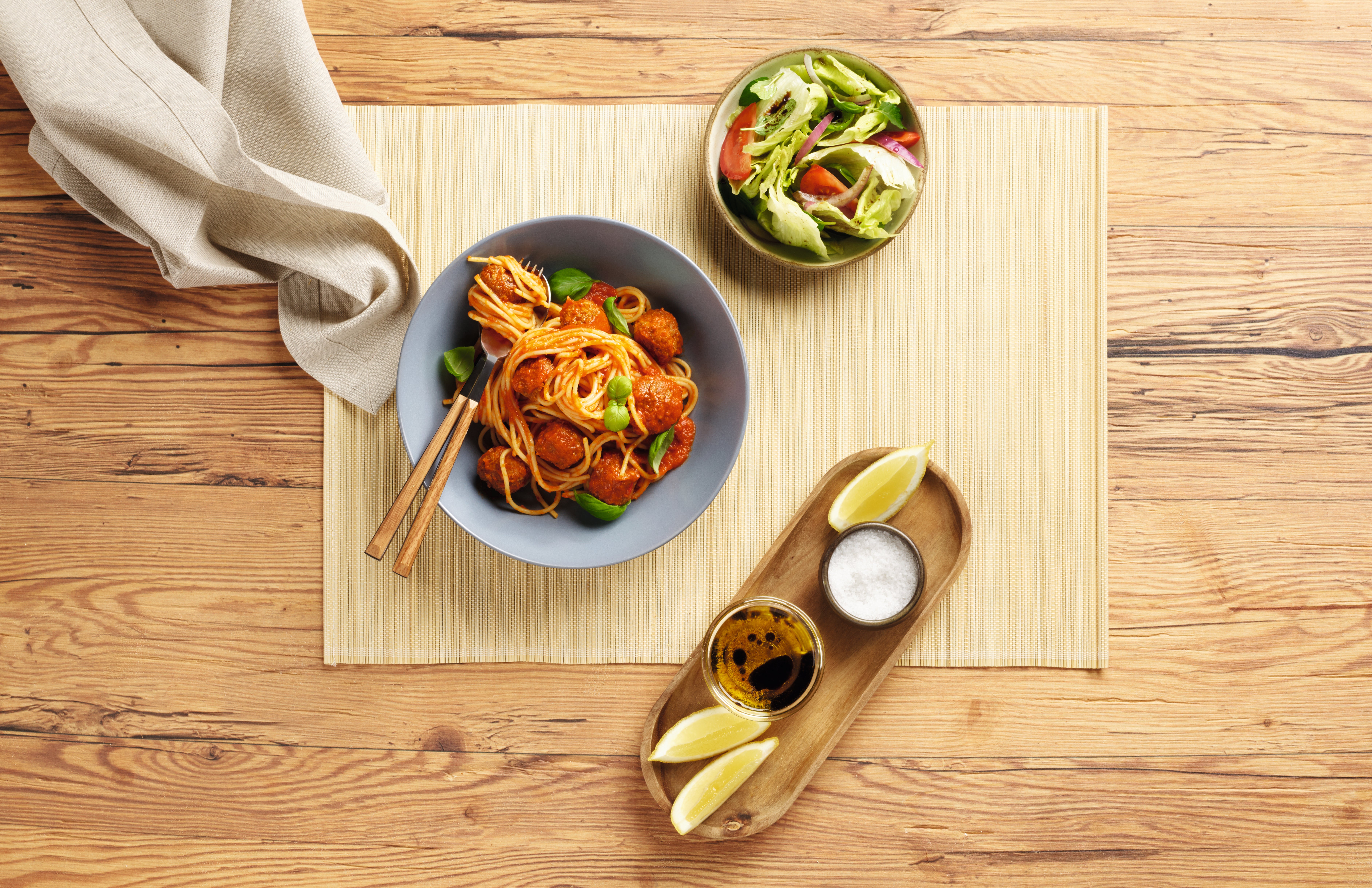 MEATBALLS SPAGHETTI LANSCAPE