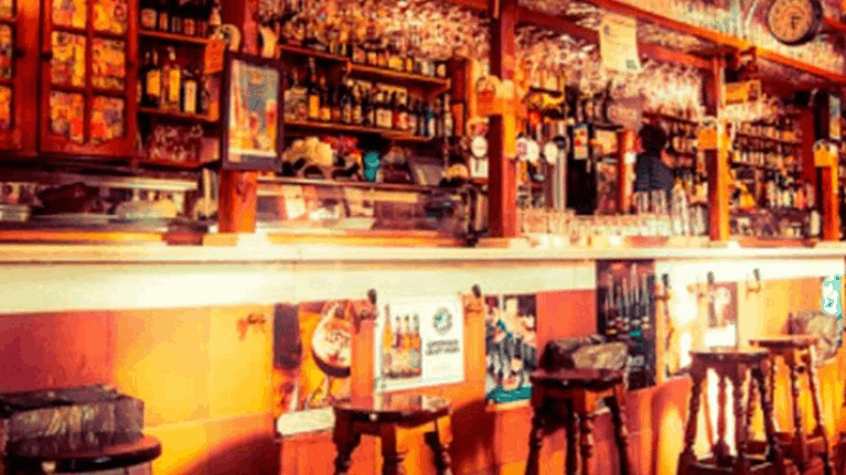 cómo decorar un bar ideas y consejos