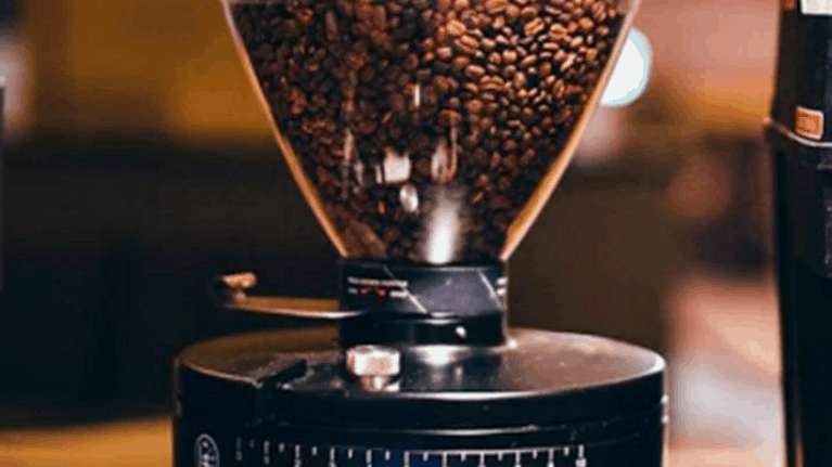 cómo funciona un molinillo de café