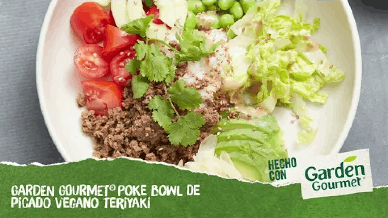 Poke bowl de picado vegano teriyaki