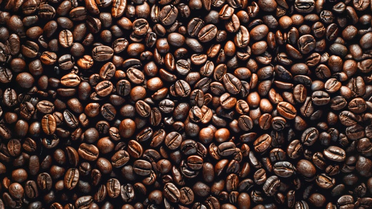Qué es el café descafeinado y cómo se obtiene