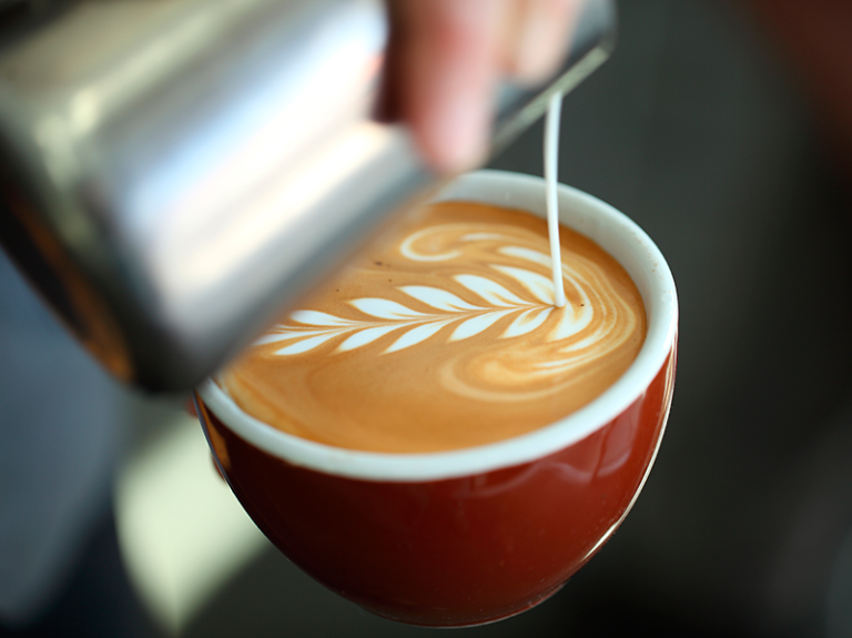 taza latte art barista
