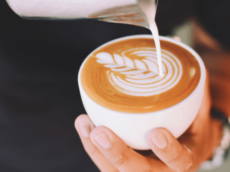 latte art horizontal