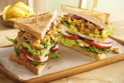 Plant-based Pulled Club Sándwich