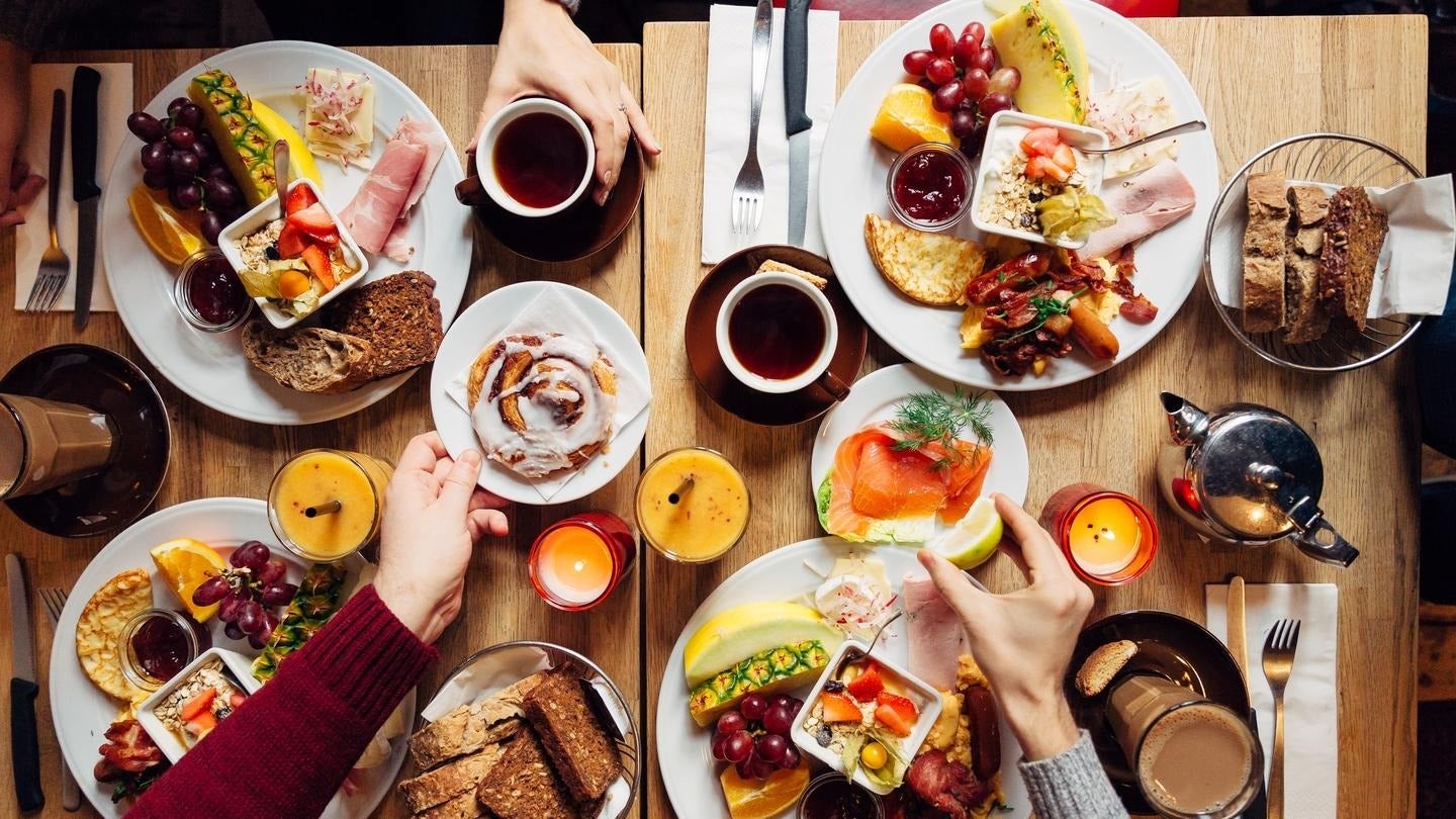 Mesa de comida - recetas para hostelería
